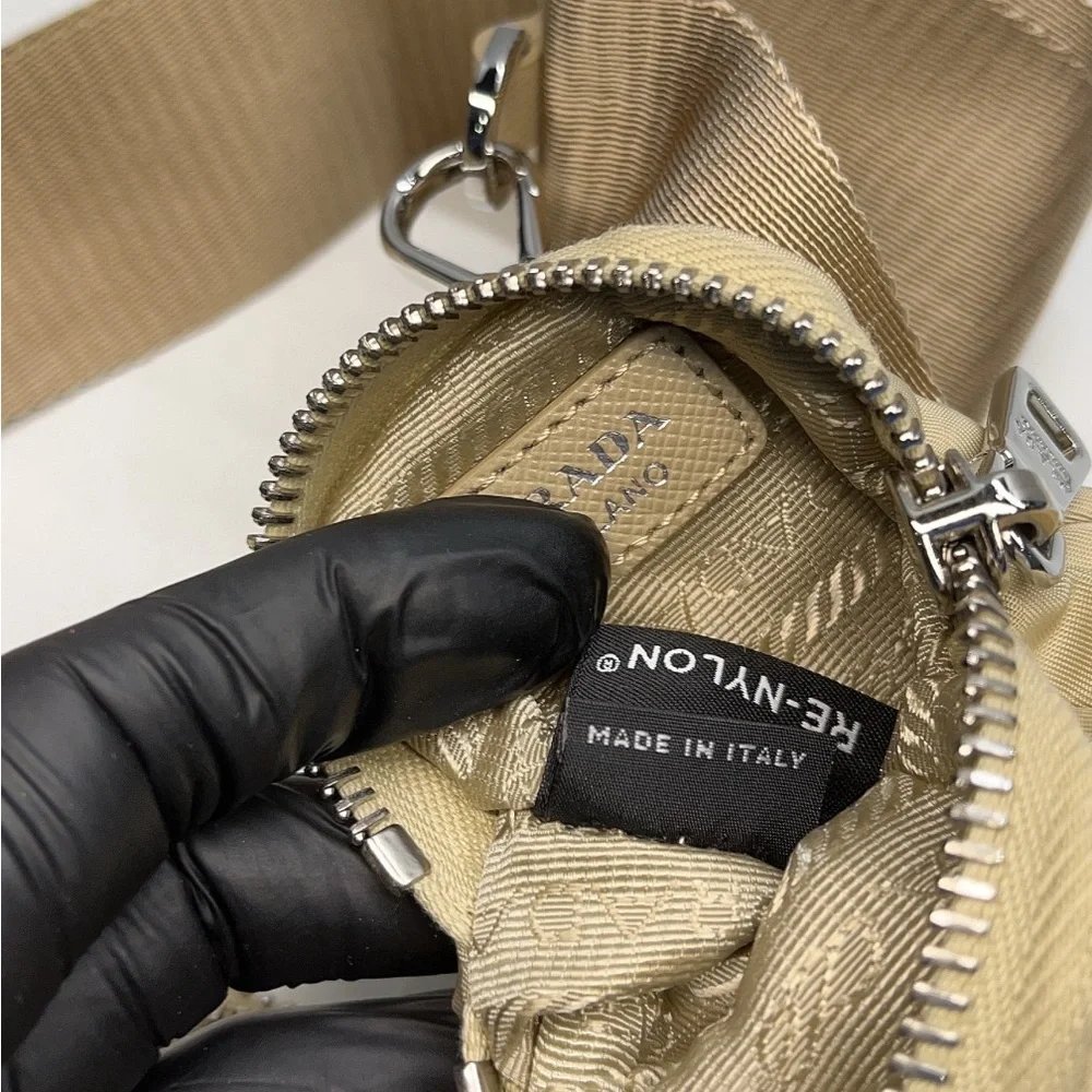 Prada Re-edition 2005 re-nylon bag - Picture 11 of 12